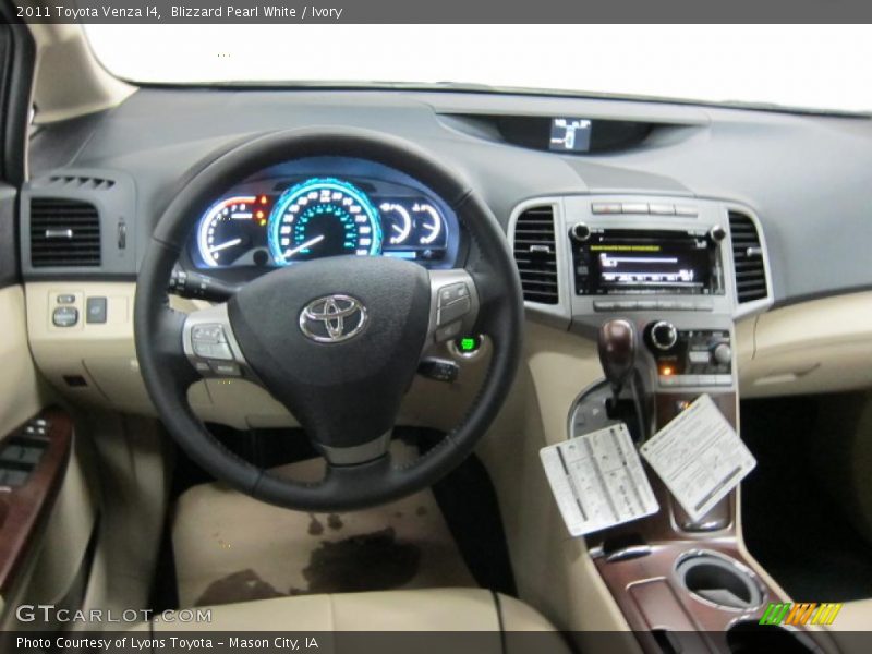 Blizzard Pearl White / Ivory 2011 Toyota Venza I4