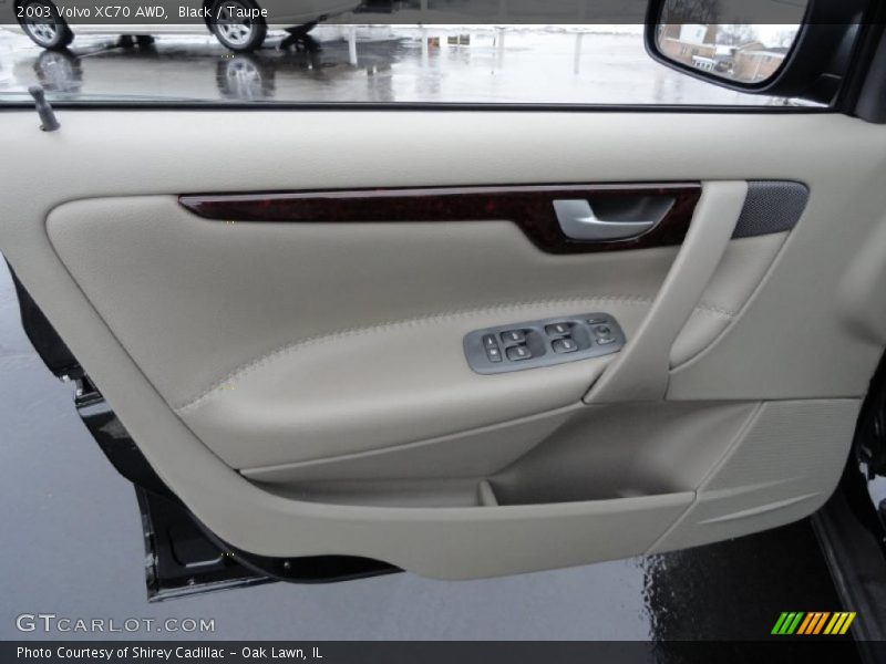 Door Panel of 2003 XC70 AWD