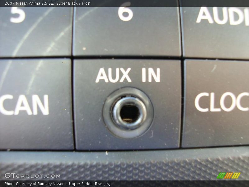 Super Black / Frost 2007 Nissan Altima 3.5 SE