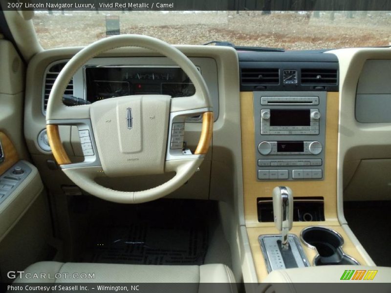 Vivid Red Metallic / Camel 2007 Lincoln Navigator Luxury