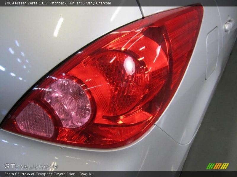 Brillant Silver / Charcoal 2009 Nissan Versa 1.8 S Hatchback