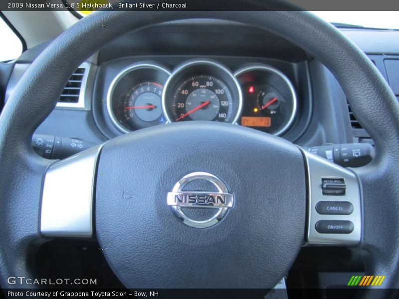 Brillant Silver / Charcoal 2009 Nissan Versa 1.8 S Hatchback