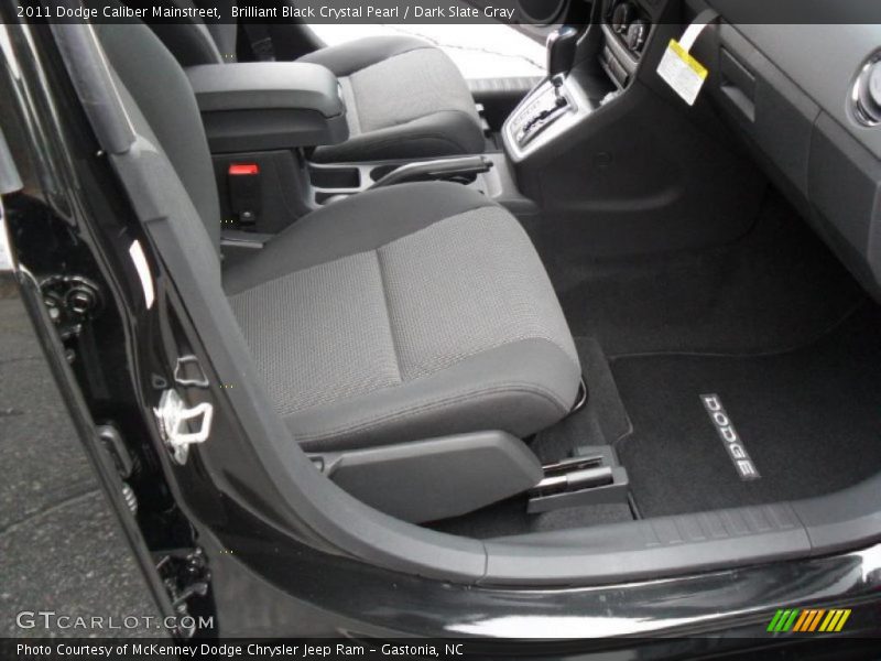 Brilliant Black Crystal Pearl / Dark Slate Gray 2011 Dodge Caliber Mainstreet