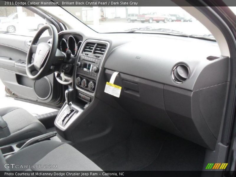 Brilliant Black Crystal Pearl / Dark Slate Gray 2011 Dodge Caliber Mainstreet