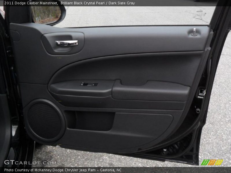 Brilliant Black Crystal Pearl / Dark Slate Gray 2011 Dodge Caliber Mainstreet