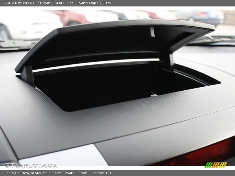 Cool Silver Metallic / Black 2009 Mitsubishi Outlander ES 4WD