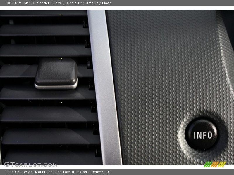Cool Silver Metallic / Black 2009 Mitsubishi Outlander ES 4WD