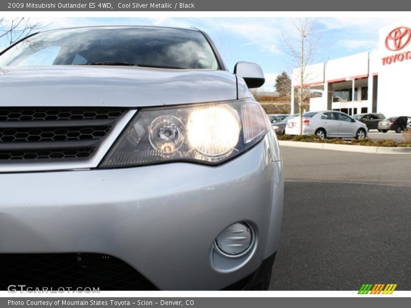 Cool Silver Metallic / Black 2009 Mitsubishi Outlander ES 4WD