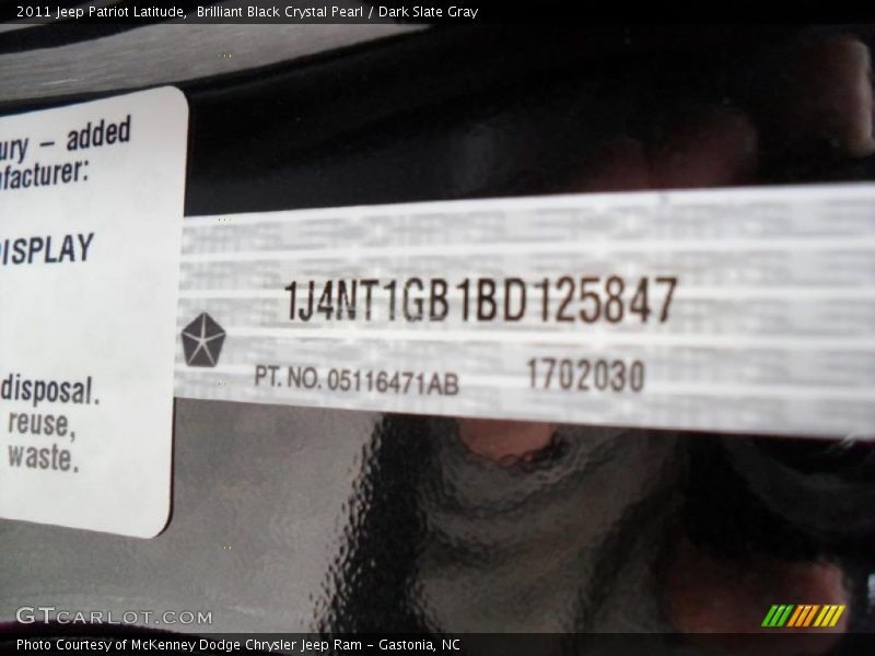 Brilliant Black Crystal Pearl / Dark Slate Gray 2011 Jeep Patriot Latitude