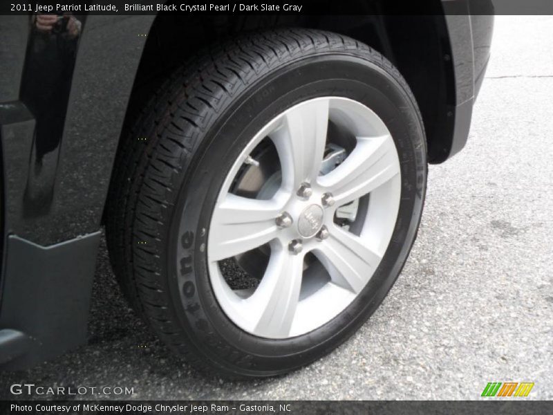 Brilliant Black Crystal Pearl / Dark Slate Gray 2011 Jeep Patriot Latitude