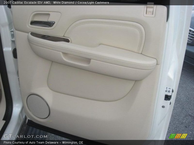 White Diamond / Cocoa/Light Cashmere 2007 Cadillac Escalade ESV AWD