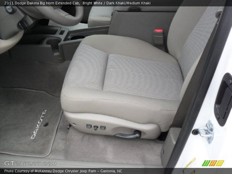 Bright White / Dark Khaki/Medium Khaki 2011 Dodge Dakota Big Horn Extended Cab