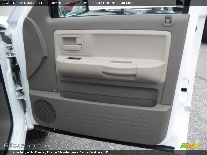 Bright White / Dark Khaki/Medium Khaki 2011 Dodge Dakota Big Horn Extended Cab