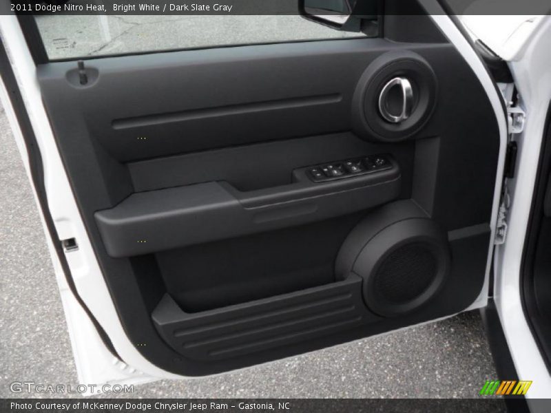 Bright White / Dark Slate Gray 2011 Dodge Nitro Heat