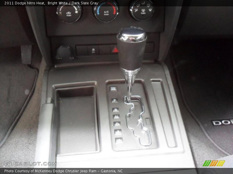  2011 Nitro Heat 4 Speed Automatic Shifter