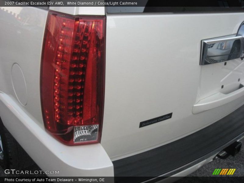 White Diamond / Cocoa/Light Cashmere 2007 Cadillac Escalade ESV AWD