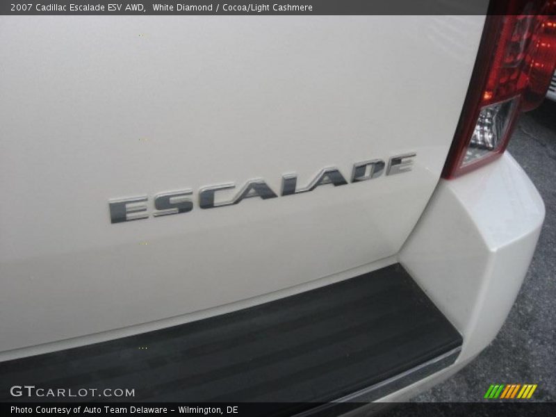 White Diamond / Cocoa/Light Cashmere 2007 Cadillac Escalade ESV AWD