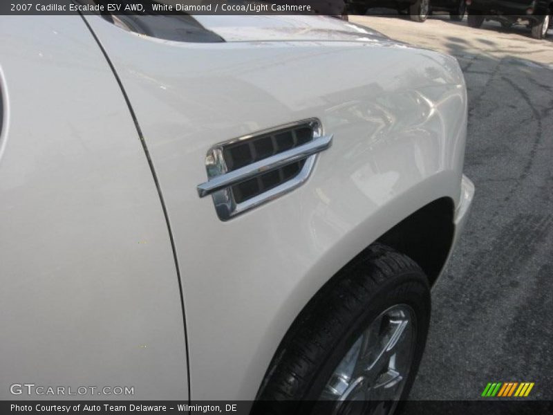 White Diamond / Cocoa/Light Cashmere 2007 Cadillac Escalade ESV AWD