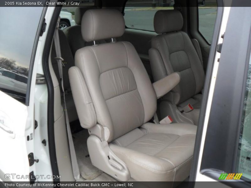 Clear White / Gray 2005 Kia Sedona EX