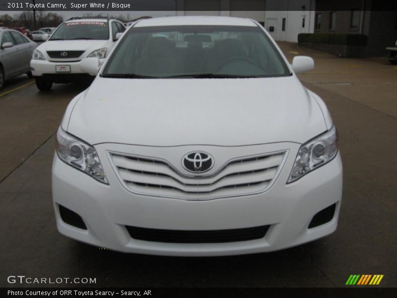 Super White / Bisque 2011 Toyota Camry