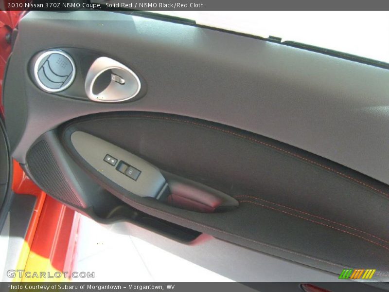 Door Panel of 2010 370Z NISMO Coupe