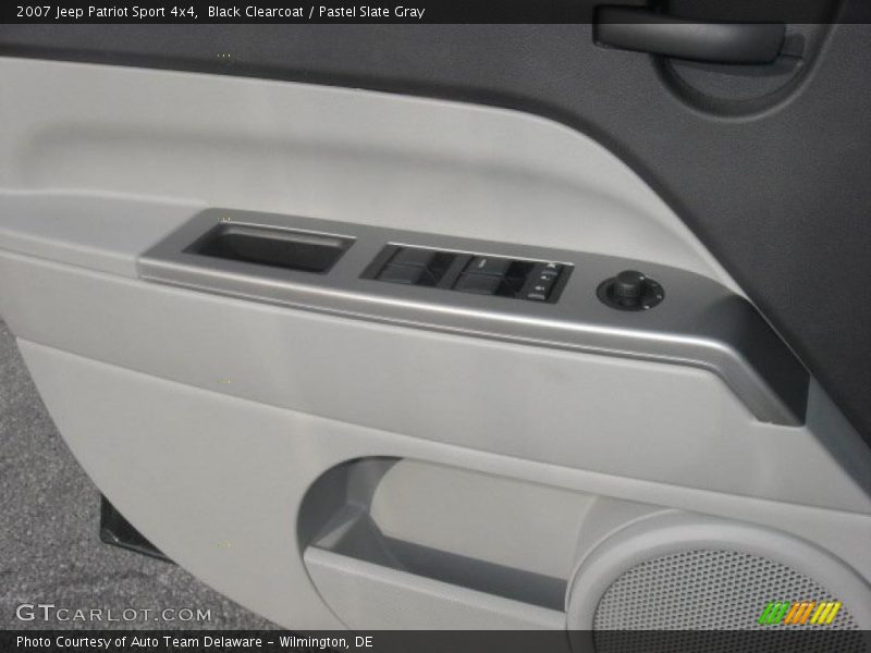 Black Clearcoat / Pastel Slate Gray 2007 Jeep Patriot Sport 4x4