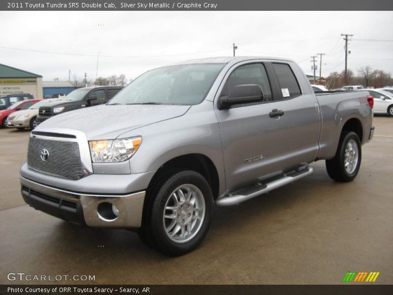 Front 3/4 View of 2011 Tundra SR5 Double Cab