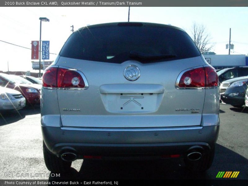 Quicksilver Metallic / Titanium/Dark Titanium 2010 Buick Enclave CXL AWD