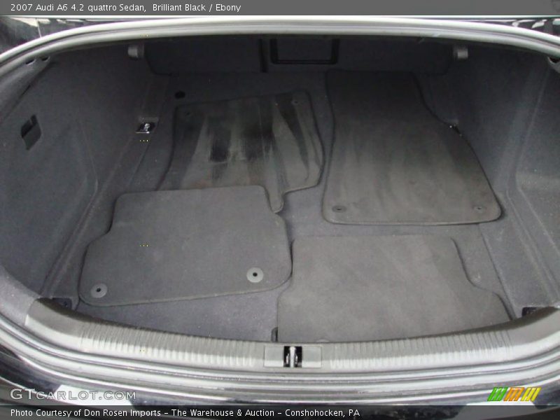  2007 A6 4.2 quattro Sedan Trunk
