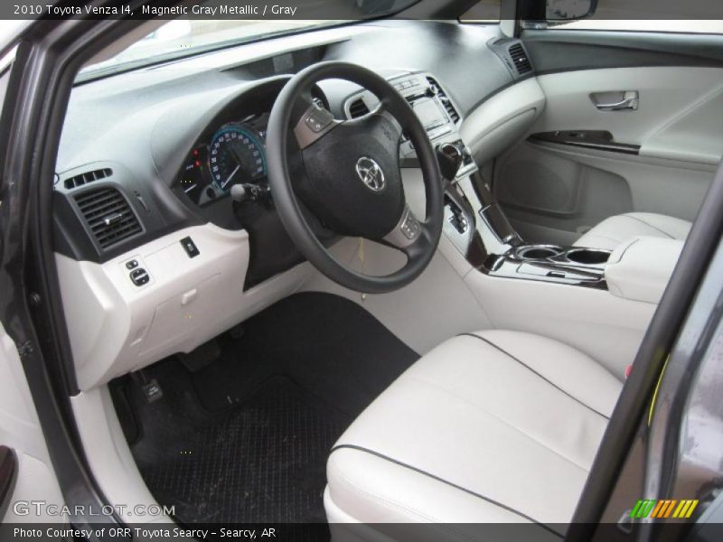  2010 Venza I4 Gray Interior