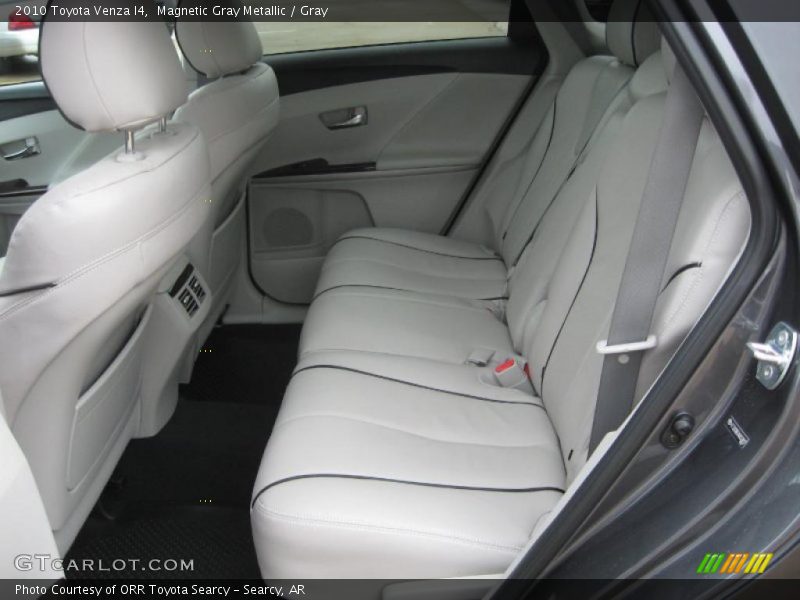  2010 Venza I4 Gray Interior