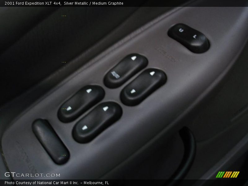 Silver Metallic / Medium Graphite 2001 Ford Expedition XLT 4x4