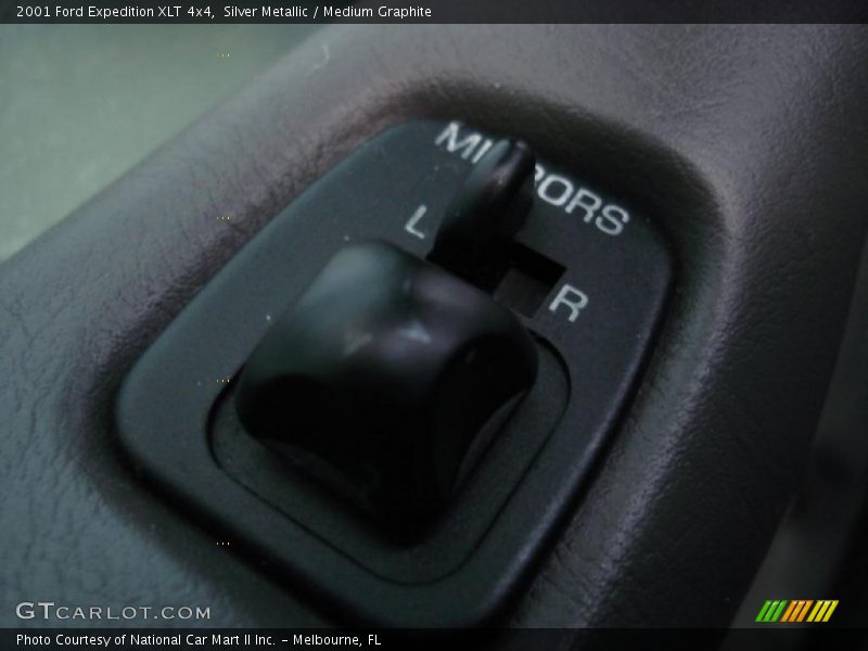 Silver Metallic / Medium Graphite 2001 Ford Expedition XLT 4x4