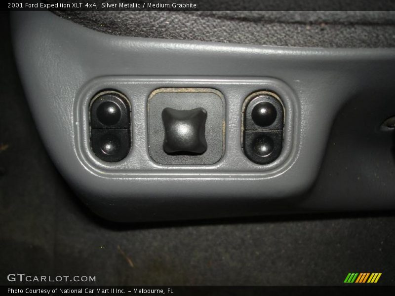 Silver Metallic / Medium Graphite 2001 Ford Expedition XLT 4x4