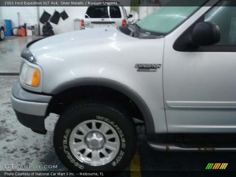 Silver Metallic / Medium Graphite 2001 Ford Expedition XLT 4x4