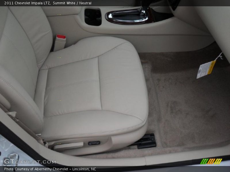 Summit White / Neutral 2011 Chevrolet Impala LTZ