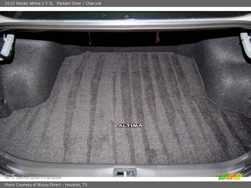 Radiant Silver / Charcoal 2010 Nissan Altima 2.5 SL