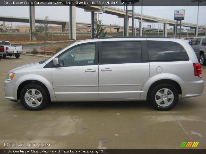 Bright Silver Metallic / Black/Light Graystone 2011 Dodge Grand Caravan Mainstreet