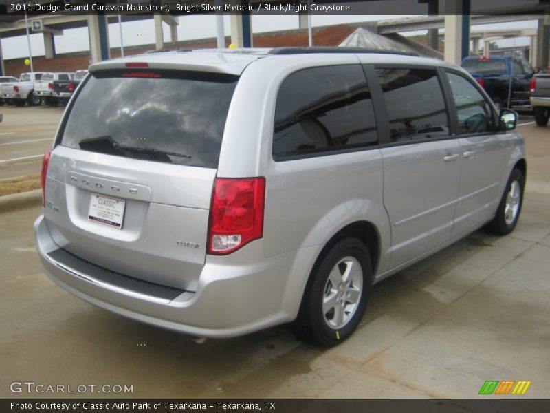 Bright Silver Metallic / Black/Light Graystone 2011 Dodge Grand Caravan Mainstreet
