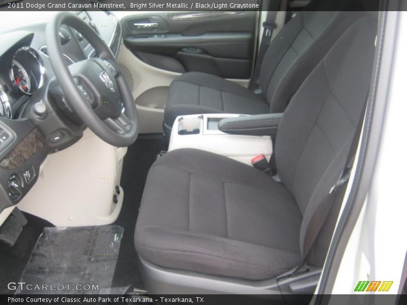 Bright Silver Metallic / Black/Light Graystone 2011 Dodge Grand Caravan Mainstreet