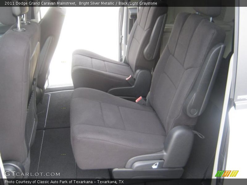 Bright Silver Metallic / Black/Light Graystone 2011 Dodge Grand Caravan Mainstreet