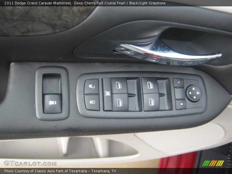 Deep Cherry Red Crystal Pearl / Black/Light Graystone 2011 Dodge Grand Caravan Mainstreet