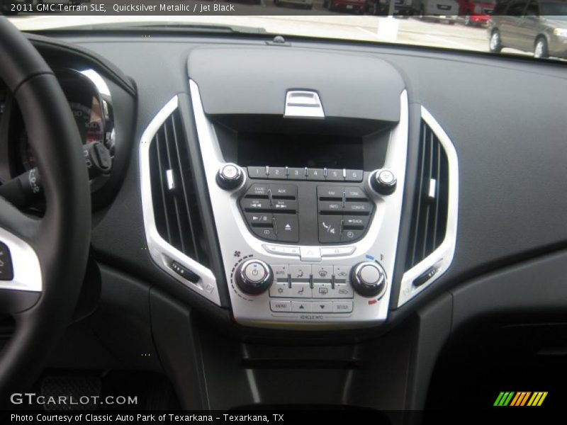 Quicksilver Metallic / Jet Black 2011 GMC Terrain SLE