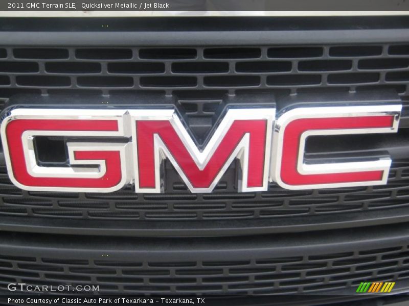 Quicksilver Metallic / Jet Black 2011 GMC Terrain SLE