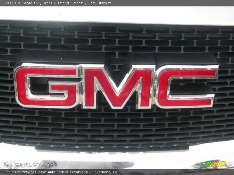 White Diamond Tintcoat / Light Titanium 2011 GMC Acadia SL