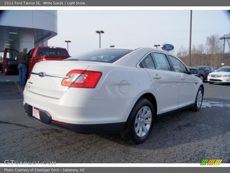  2011 Taurus SE White Suede