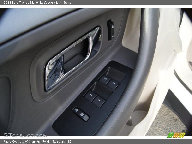 White Suede / Light Stone 2011 Ford Taurus SE