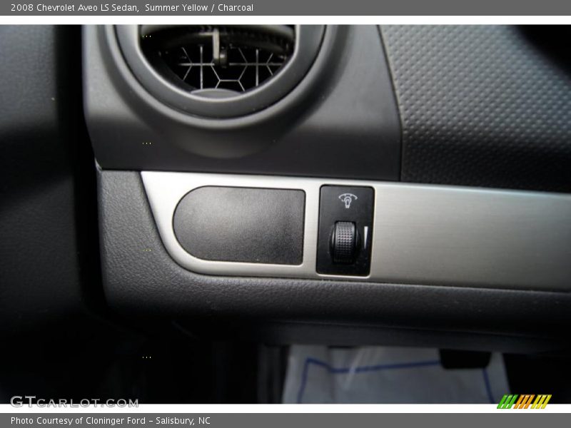 Summer Yellow / Charcoal 2008 Chevrolet Aveo LS Sedan