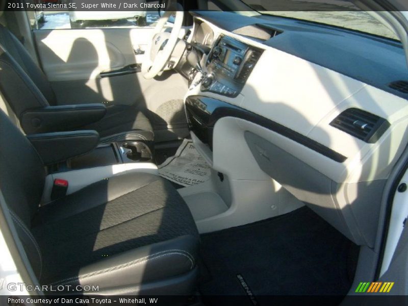Super White / Dark Charcoal 2011 Toyota Sienna SE