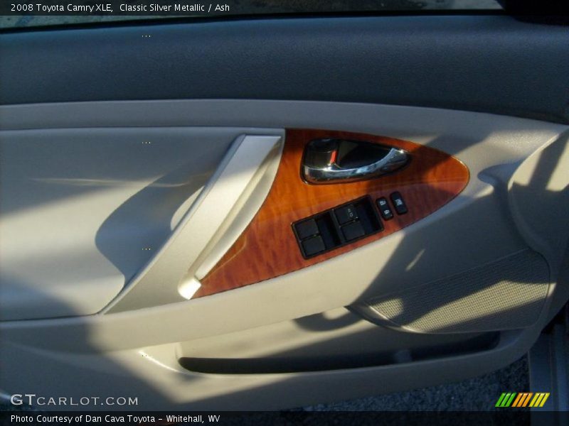 Classic Silver Metallic / Ash 2008 Toyota Camry XLE